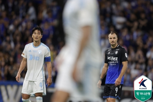 인천과 울산의 경기 모습/한국프로축구연맹