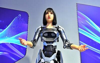 2024 World Manufacturing Convention Showcases Humanoid Robots (PRNewsfoto/World Manufacturing Convention)