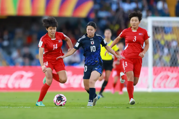 사진=국제축구연맹(FIFA).&nbsp;일본과&nbsp;결승전에서&nbsp;맞붙은&nbsp;북한이&nbsp;우승을&nbsp;차지하며&nbsp;새&nbsp;역사의&nbsp;주인공이&nbsp;됐다. 북한은&nbsp;23일(한국시간)&nbsp;콜롬비아&nbsp;보고타에&nbsp;위치한&nbsp;에스타디오&nbsp;네메시오&nbsp;카마초에서&nbsp;열린&nbsp;2024&nbsp;국제축구연맹(FIFA)&nbsp;콜롬비아&nbsp;U-20&nbsp;여자&nbsp;월드컵&nbsp;결승전에서&nbsp;일본을&nbsp;1-0으로&nbsp;꺾었다.&nbsp;이로써&nbsp;북한이&nbsp;우승을&nbsp;차지하게&nbsp;됐다.