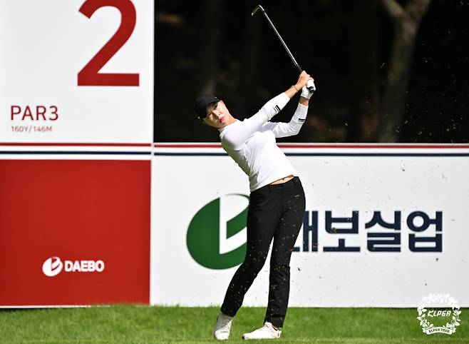 문정민의 KLPGA 투어 대보 하우스디 오픈 최종 라운드 경기 모습. /사진= KLPGA