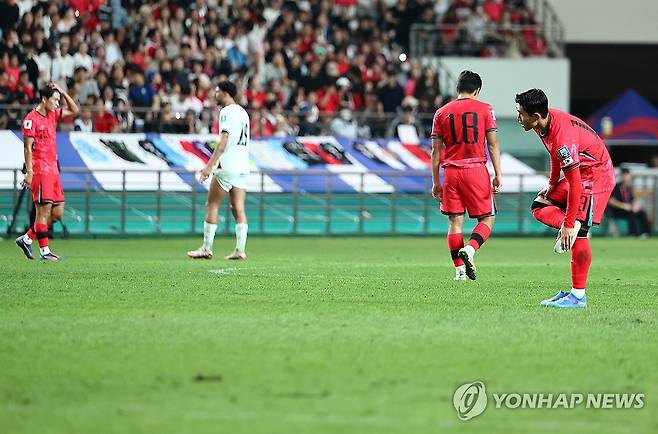 서울월드컵경기장에서 경기를 치른 한국 축구 대표팀  [연합뉴스 자료사진]