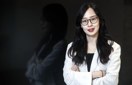 높은 시청률과 화제성 속에 막을 내린 드라마 ‘굿파트너’를 쓴 최유나 이혼 전문 변호사를 지난 13일 서울 양재동 법무법인 태성에서 만났다. 김성룡 기자