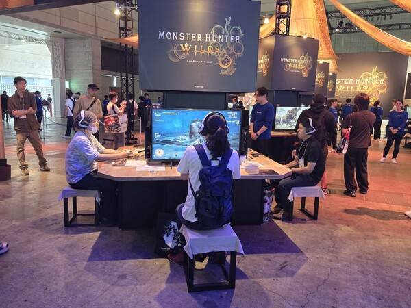 - 외부 방문객들에게 부러움을 산 시연자들