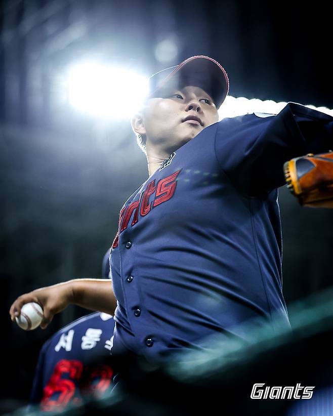 25일 광주 KIA전에서 선발 등판한 롯데 박진. 롯데 자이언츠 제공