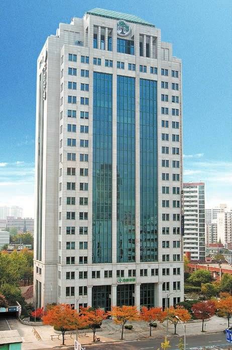 유한양행은 국산 31호 신약 ‘렉라자’ 성공 사례를 바탕으로 알레르기 치료제, 면역항암제 등 글로벌 타깃 신약 개발에 나섰다.