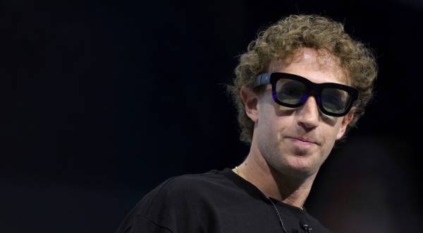 Meta CEO Mark Zuckerberg wearing the augmented reality device ‘Orion’. (Reuters/Yonhap)