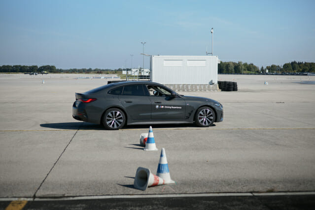 폐공항 부지를 재활용한 'BMW그룹 드라이빙 아카데미' (사진=지디넷코리아)