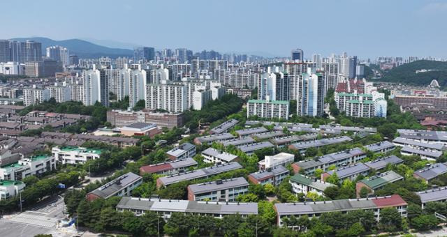 사진은 22일 경기도 성남시 분당구 일대 아파트 단지 모습. 연합뉴스