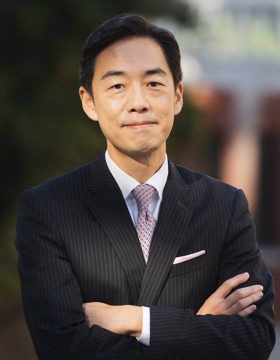 니시노 준야 게이오대 교수