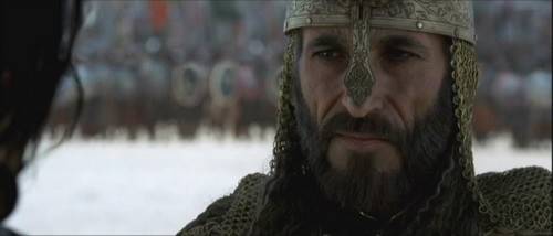 시리아의 국민 배우 가산 마수드가 영화 <킹덤 오브 헤븐>에서 살라딘 역을 맡아 연기하고 있다.