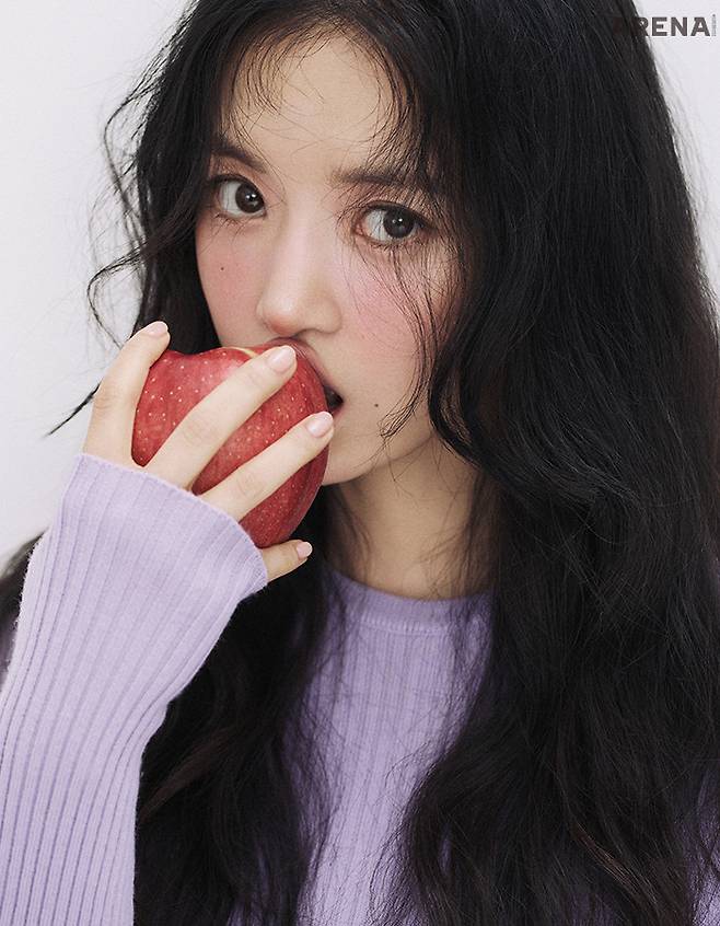 퍼플 니트 원피스 모스키노 제품.