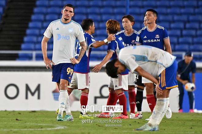 ▲ 김판곤 감독이 이끈 울산은 2일 요코하마 국제경기장에서 열린 2024-25시즌 아시아축구연맹(AFC) 챔피언스리그 엘리트(ACLE) 리그 스테이지 2차전에서 요코하마 F.마리노스에 0-4로 졌다.