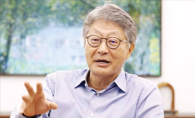 구자겸 NVH코리아 회장은 “파워코 배터리 공장 건설 프로젝트를 수주하면 클린룸 설계·시공 분야에서 글로벌 플레이어로 자리매김할 것”이라고 말했다.   /이솔 기자