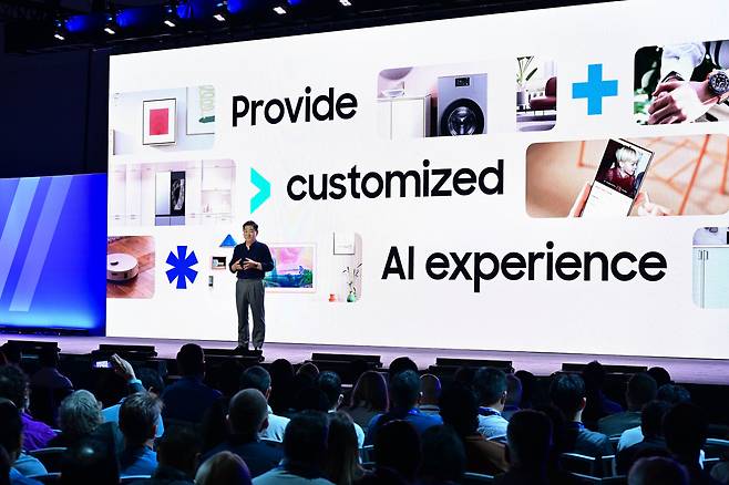 Samsung Electronics Vice Chairman and Chief Executive Officer Han Jong-hee speaks at Samsung Developer Conference 2024 held at San Jose McEnery Convention Center in California on Thursday. (Samsung Electronics)