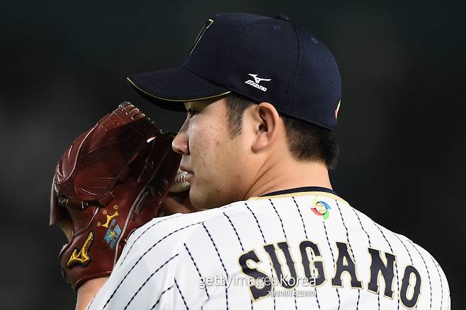 이번 겨울 자유계약선수 자격으로 MLB 문을 노크할 계획인 스가노 도모유키. 게티이미지