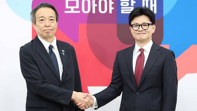 국민의힘 한동훈 대표와 미즈시마 고이치 주한일본대사 [사진제공: 연합뉴스]