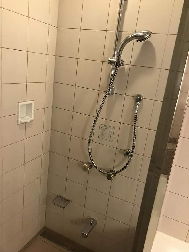 0490f719b18360f720b5c6b236ef203e50643d37db5d67c0