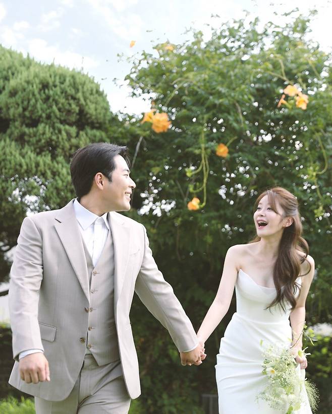 곧 결혼한다는....개그맨 김해준 & 김승혜 커플 웨딩사진.jpg