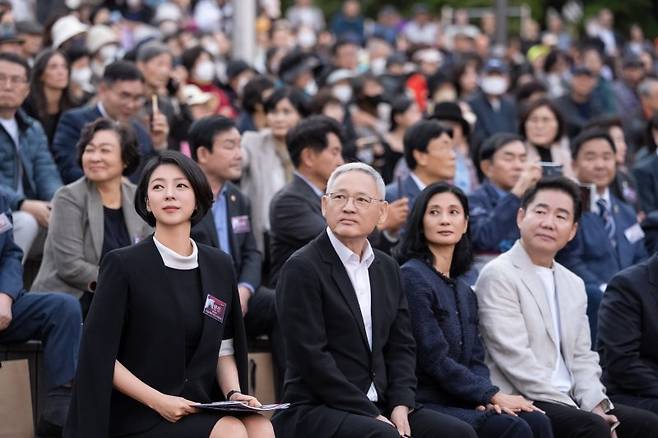 배현진 국민의힘 의원, 유인촌 문화체육관광부 장관, 박상원 서울문화재단 이사장이 8일 서울발레페스티벌에 참석했다. /사진=뉴시스