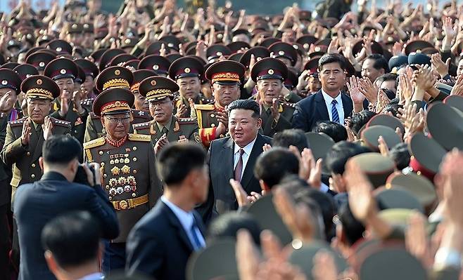 김정은, 창립60주년 김정은국방종합대학 축하방문. / 사진=연합뉴스