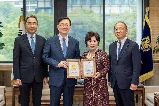 한국콜마, 서울대에 2억원 기부 [한국콜마 제공, 재판매 및 DB 금지]