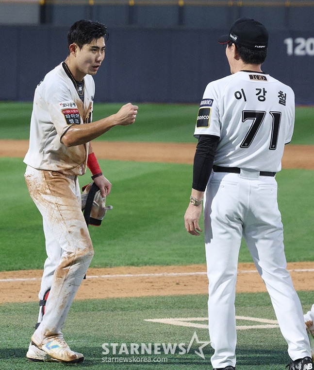 [포토] 이강철 '심우준이 보배'