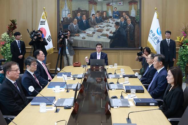 이창용 한국은행 총재가 11일 한은에서 금융통화위원회를 개회하고 있다. /한국은행 제공