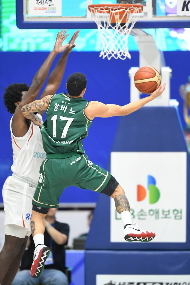 지난 시즌 정규리그 MVP 알바노는 올 시즌도 여전한 기량을 보인다. 사진제공=KBL