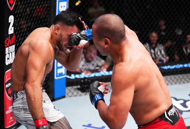 박준용은 타바레스와 접전을 치렀다. 사진=TKO