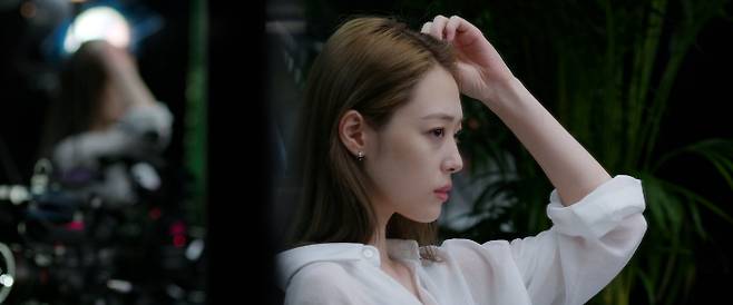 2019년 10월14일. 걸그룹 에프엑스 설리가 숨진 채 발견됐다. 사진은 '진리에게' 스틸컷/사진=부산국제영화제