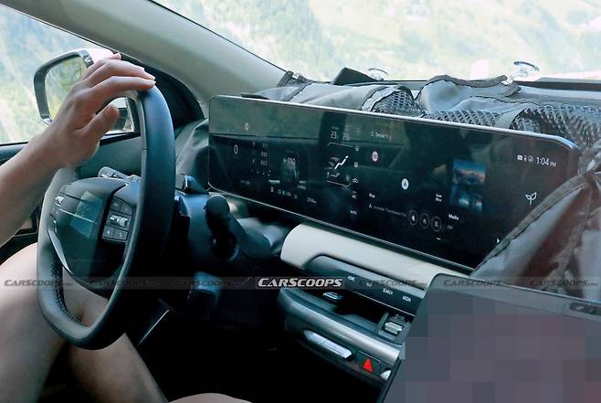 기아 'EV4' 테스트카 (출처 : Carscoops)