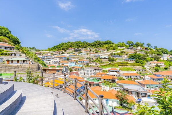 삼척시는 나릿골 마을 특유의 주거환경과 자연경관 보존 정비를 통해 마을 관광 명소화 사업을 진행했다 / 삼척관광문화재단