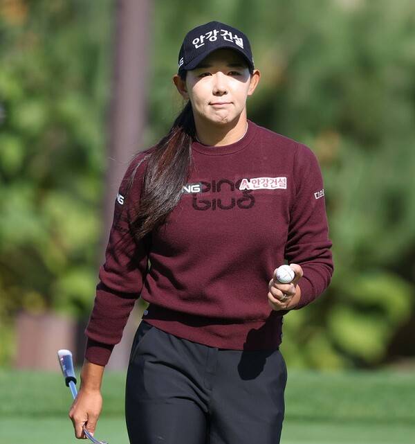 2024년 한국여자프로골프(KLPGA) 투어 상상인·한경와우넷 오픈 우승을 차지한 박보겸 프로가 최종라운드에서 경기하는 모습이다. 사진제공=KLPGA