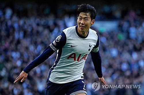 축구 통계 업체 옵타는 20일(한국시간) 손흥민이 웨스트햄전 득점으로 프리미어리그 홈 경기로 열린 런던 더비에서 통산 20골을 기록했다고 소개했다. 연합뉴스