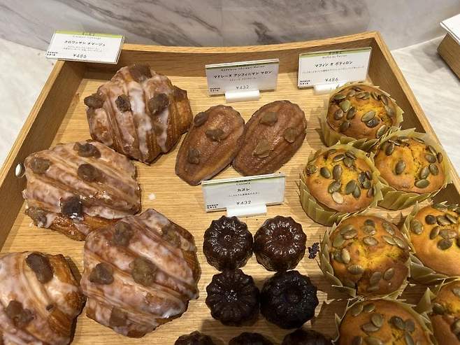 7fed8272a88368eb3ee696e4409f77699b717c18bcf9c25ff2541870845ab3ab18a1eaed