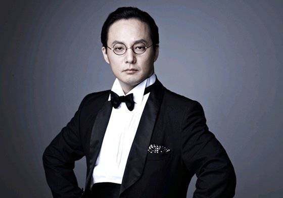 거침없는 입담으로도 사랑받았던 신해철은 2014년 46세를 일기로 생을 마쳤다. [중앙포토]