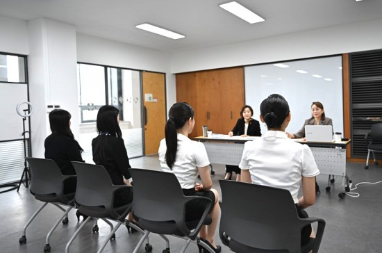 경북전문대  2025학년도 신입생 모집 수시 1차 면접고사를 실시하고 있다(경북 전문대 제공)