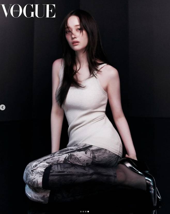 전종서는 절제된 흑백 톤으로도 눈에 띄는 존재감을 자랑했다. /사진=전종서 인스타그램