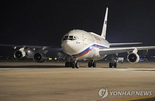 러시아 특수비행 편대 소속 Il-96-300 항공기.[이미지출처=연합뉴스]