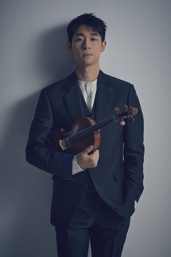 [울산=뉴시스] 울산 중구문화의전당이 개관 10주년을 맞아 오는 25일부터 11월 20일까지 ‘개관 10주년 기념 페스티벌’을 개최한다. 페스테벌 참가 뮤지션인 대니구(울산 중구 제공)   *재판매 및 DB 금지