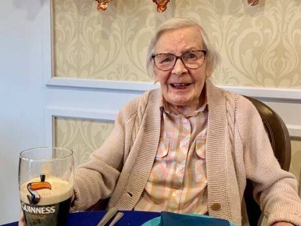 올해로 105번째 생일을 맞은 캐슬린 헤닝스. [이미지출처=데일리메일]