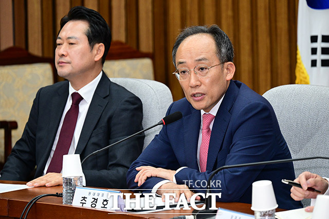 추경호 국민의힘 원내대표는 25일 국회에서 열린 국정감사대책회의에서 야당을 향해 '민생 국감'을 촉구했다. /남윤호 기자