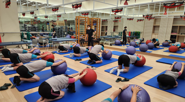 Musculoskeletal Prevention Exercise Center, Suwon Plant. (Samsung Electronics)