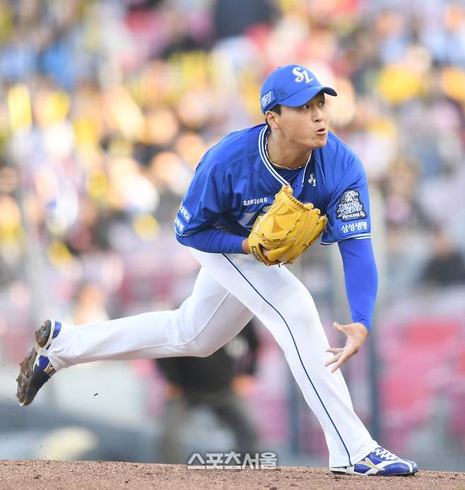 삼성 투수 이승현이 23일 광주기아챔피언스필드에서 열린 KIA와 2024 KBO 한국시리즈 1차전 6회 역투하고 있다. 광주 | 최승섭기자 thunder@sportsseoul.com