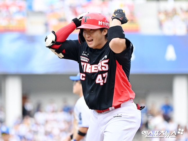 KIA 타이거즈 간판타자 나성범이 26일 대구 삼성라이온즈파크에서 열린 삼성과의 2024 신한 SOL Bank KBO 한국시리즈(7전 4승제·KIA 2승 1패) 4차전에서 1회초 팀에 선취점을 안기는 타점을 기록했다. 사진 김한준 기자