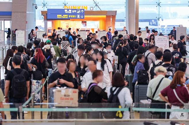 ▲북적이는 인천국제공항 출국장 [연합뉴스]