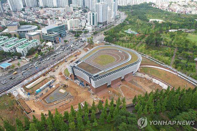 준공 앞둔 부산 콘서트홀 [부산도시공사 제공. 재판매 및 DB 금지]