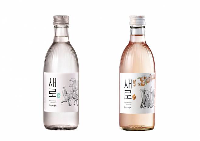 롯데칠성음료가 소주 시장에서 새로와 처음처럼 투트랙 전략을 구사하고 있다. 사진은 새로 소주. /사진= 롯데칠성음료