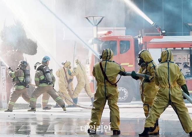 한국지역난방공사는 30일 공사 판교지사에서 행정안전부가 주관하는 2024년 하반기 재난대응 안전한국훈련(안전한국훈련)의 기관 대표훈련을 시행했다.ⓒ지역난방공사