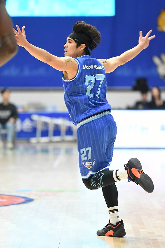 12일 제천체육관에서 열린 2024 DB손해보험 KBL 컵대회 in 제천 수원 KT와 대구 한국가스공사의 준결승 한국가스공사 벨란겔 세레머니. 사진=KBL